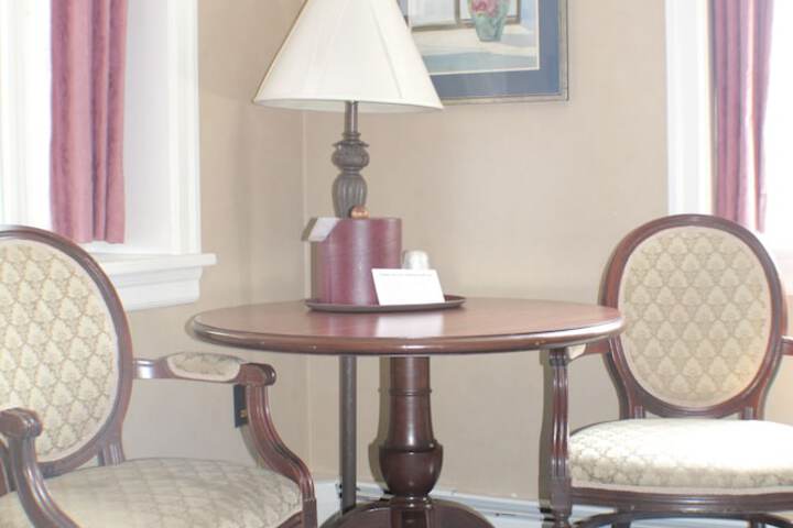 Waynebrook Inn Est 1865