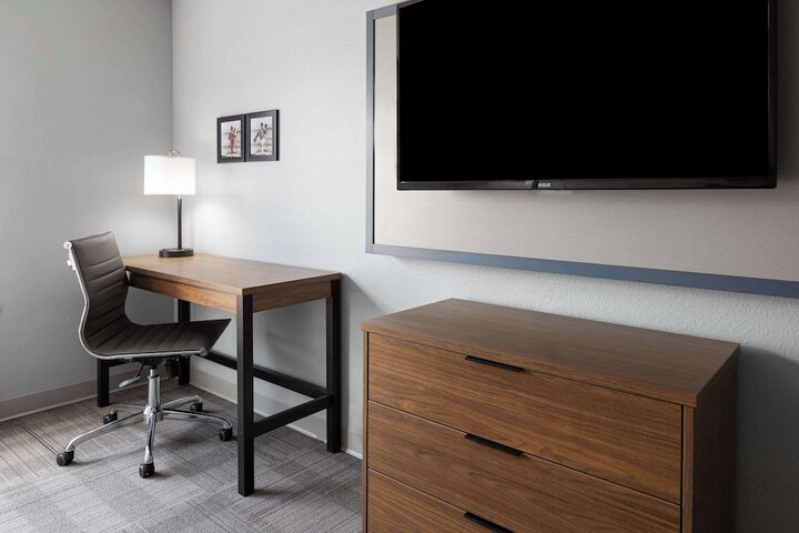 Room 18 of 49