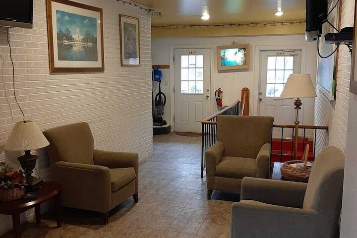 Clarysville Motel