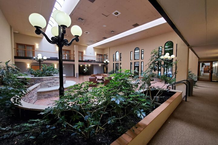 Hotel Exterior 54 of 56