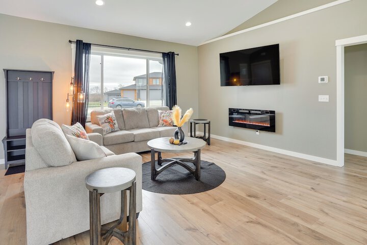Family-friendly Brookings Home: 3 Mi to Downtown!