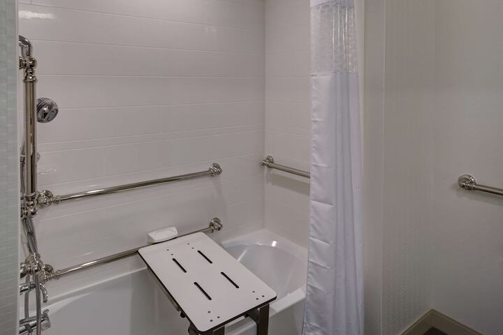 Room 51 of 78