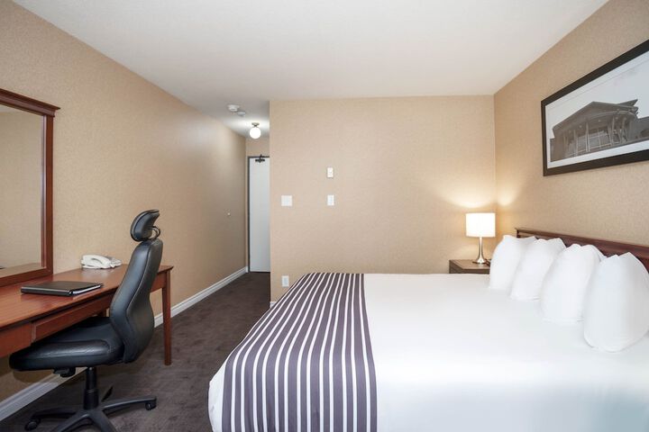 Room 29 of 53