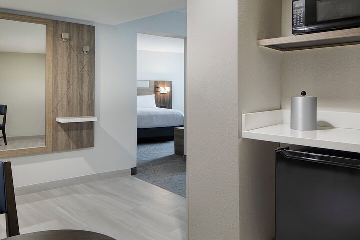 Holiday Inn Express Dallas Medical-Market Center by IHG