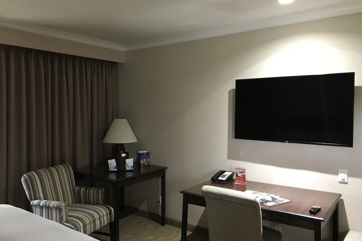 Room 21 of 43