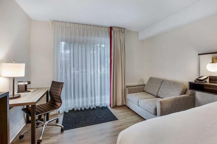 Ramada by Wyndham Kingston