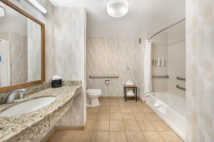 Hampton Inn & Suites Moreno Valley