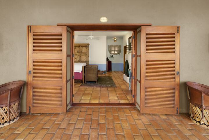Room 23 of 63