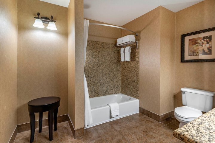 Lloyd Hotel Astoria Bayfront an Ascend Collection Hotel
