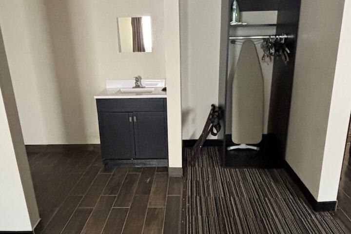 Baymont by Wyndham Bridgeton St. Louis