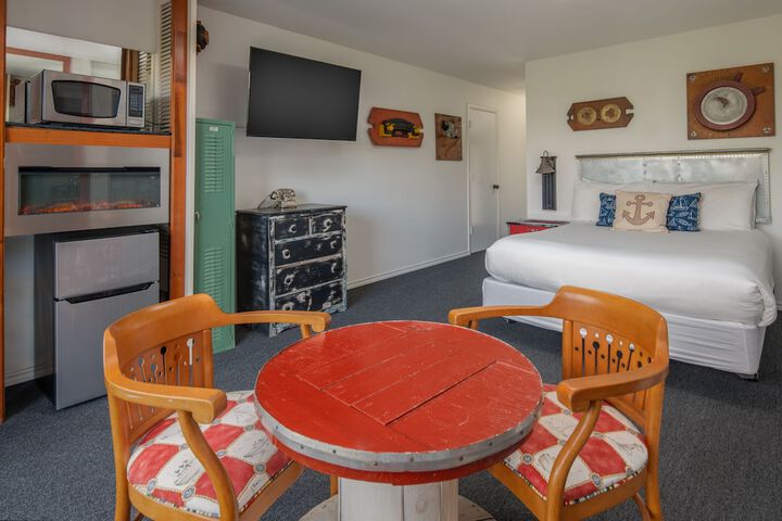 Astoria Riverwalk Inn