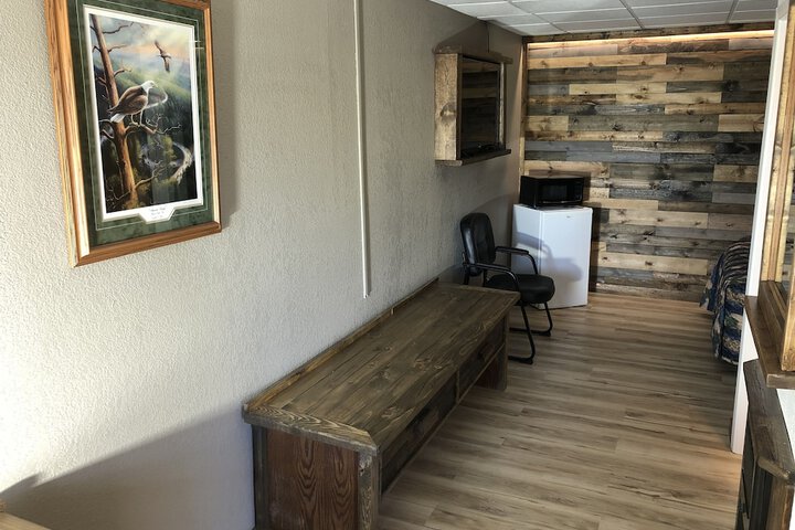 Room 10 of 20