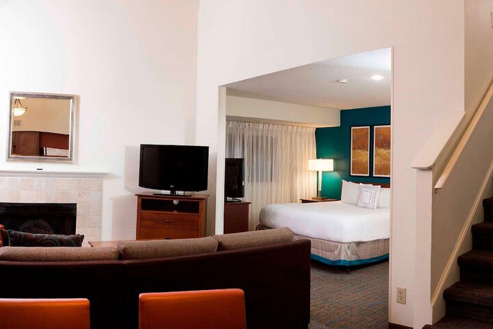 Room 15 of 30