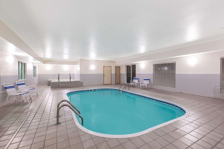 Pool 7 of 40