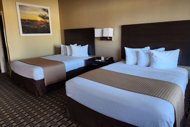 Days Inn by Wyndham Baytown East