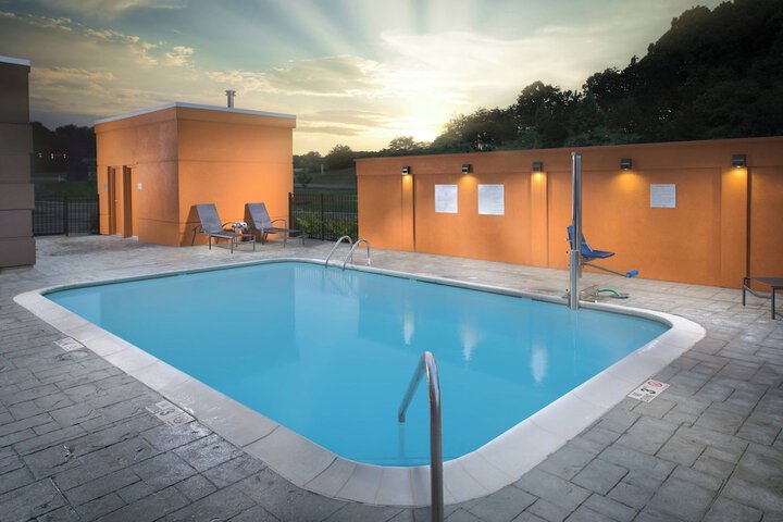Pool 2 of 39