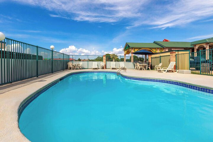 Pool 9 of 40