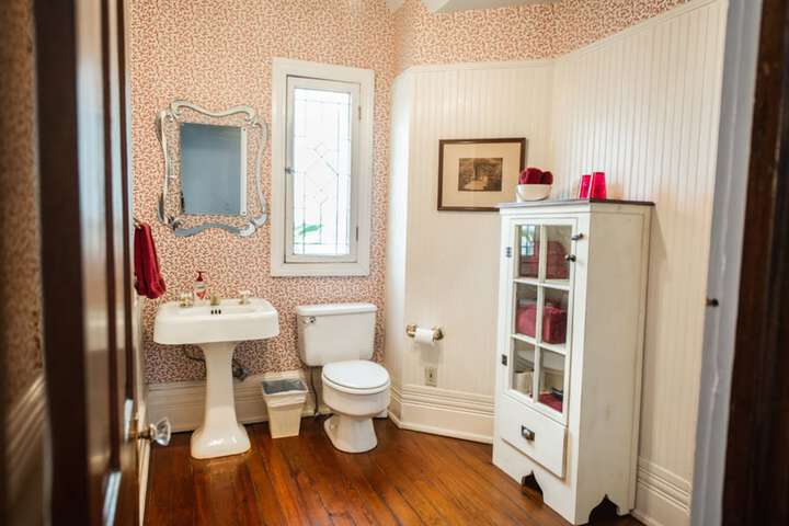 Room 12 of 24