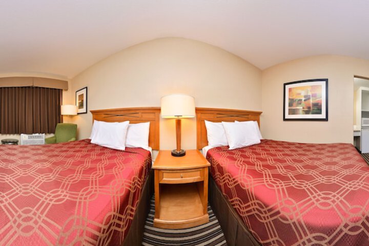 Room 15 of 26
