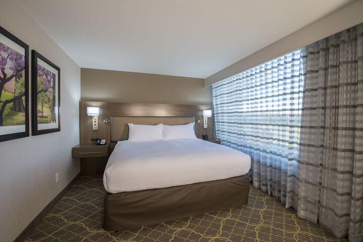 Room 31 of 73