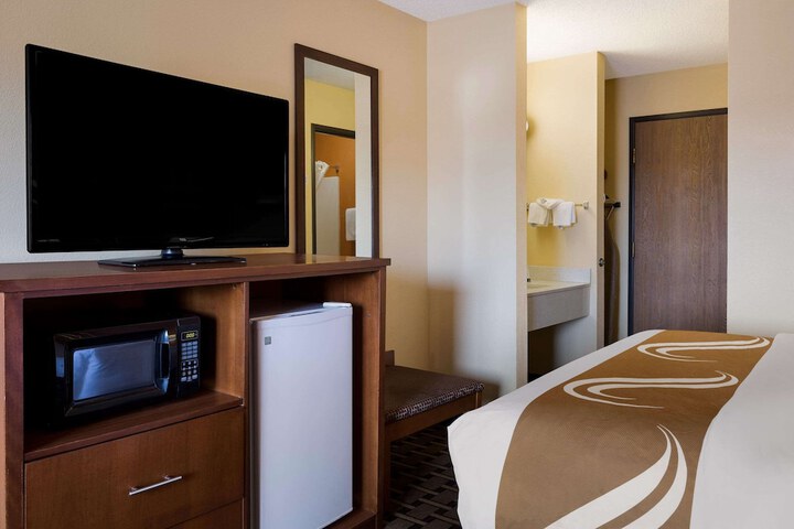 Room 15 of 30