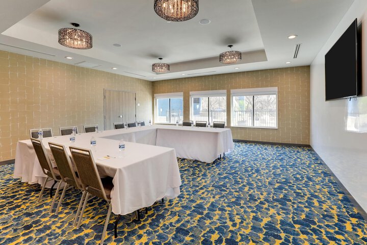 Hampton Inn & Suites Weatherford