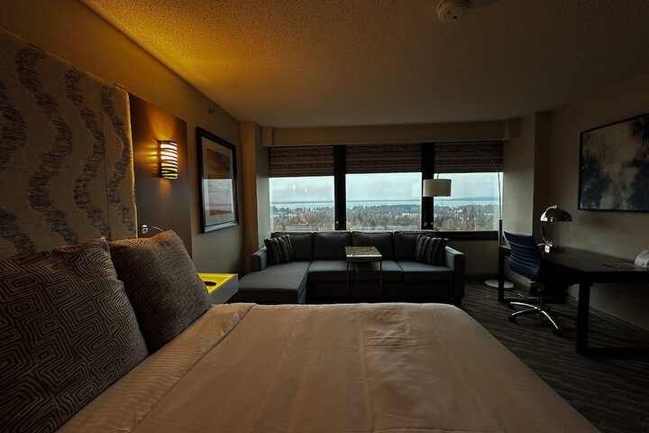 Room 33 of 84