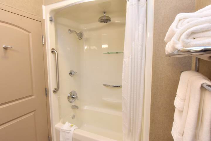 Room 10 of 22