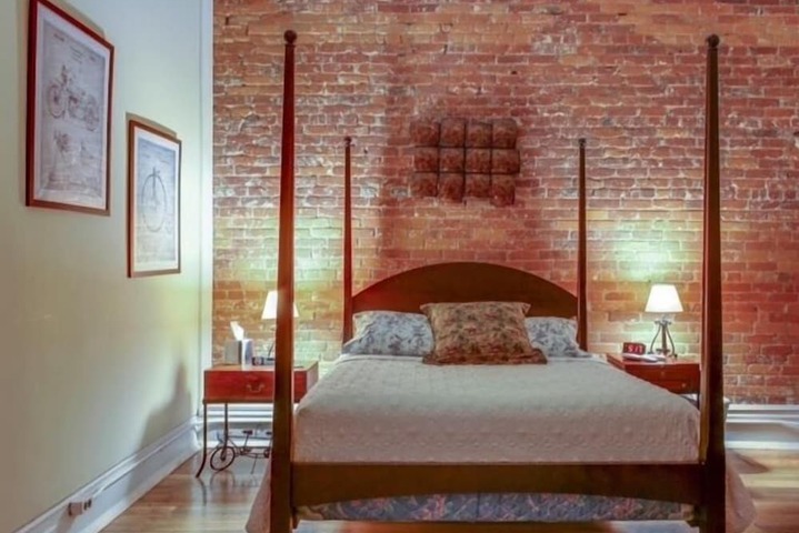 Room 37 of 59