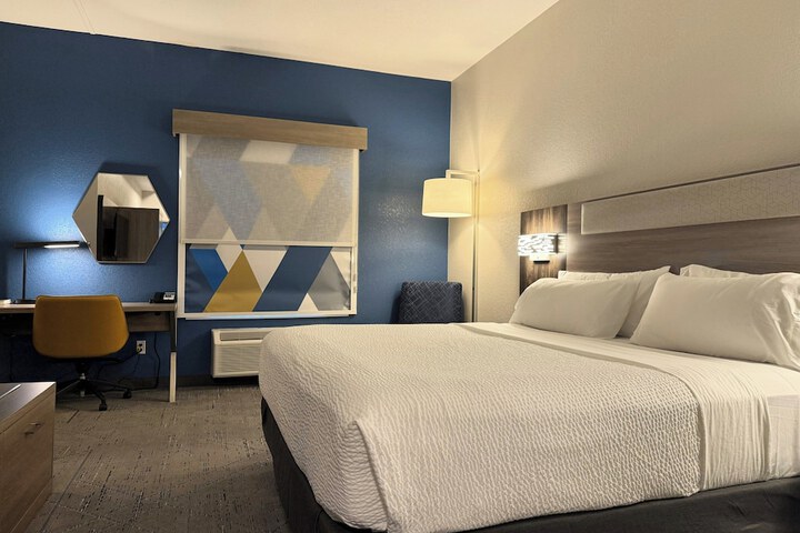 Holiday Inn Express Boonville by IHG