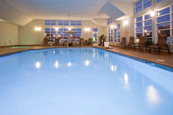 Pool 6 of 41