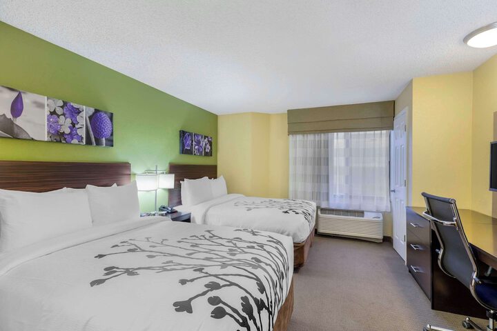 Room 15 of 38