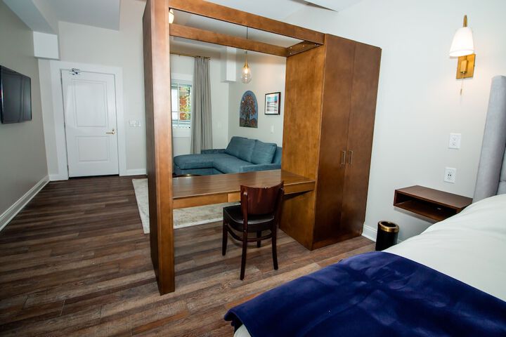 Room 44 of 62