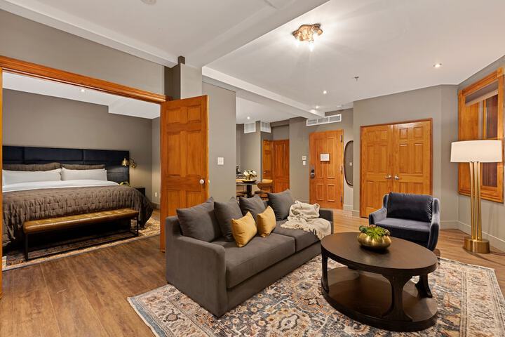 Room 21 of 66