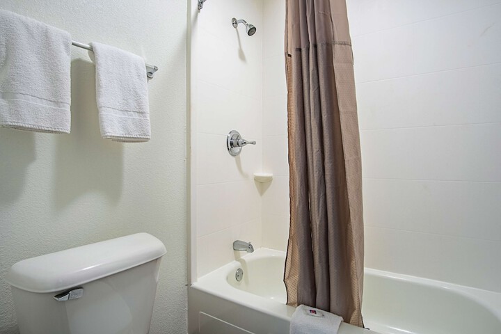 Room 15 of 27