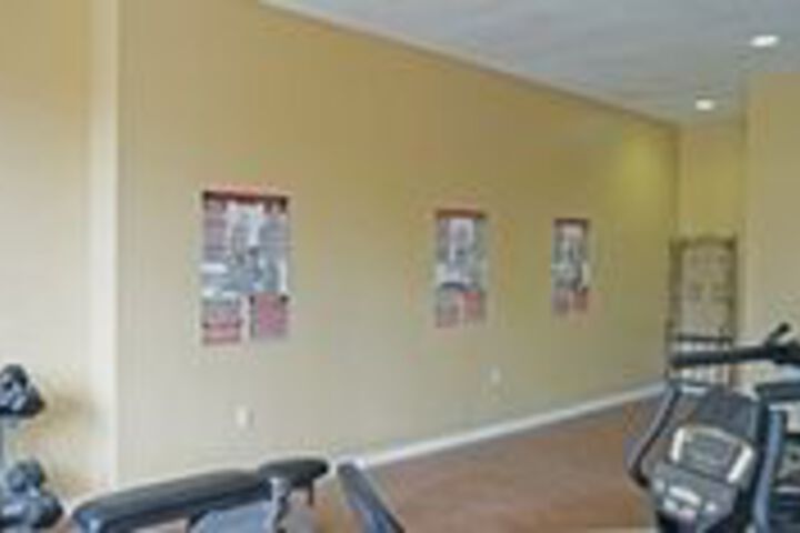 Eagle Inn & Suites