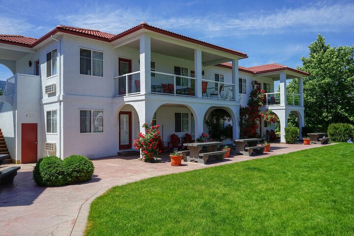 Sandy Beach Suites