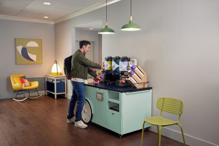 Breakfast/Coffee Service 26 of 27