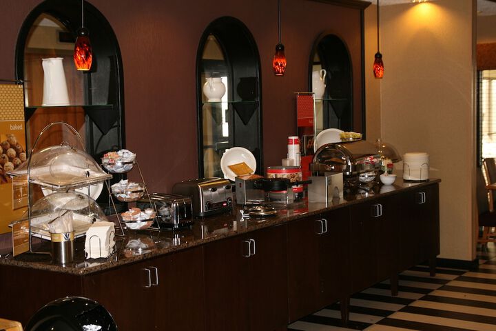 Breakfast/Coffee Service 48 of 62