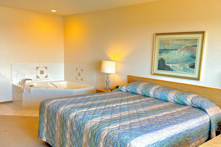 Room 17 of 22