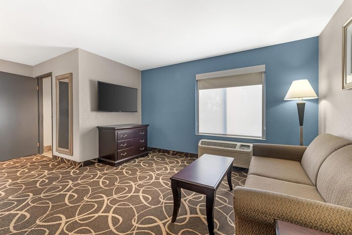 Best Western Plus Eau Claire Conference Center
