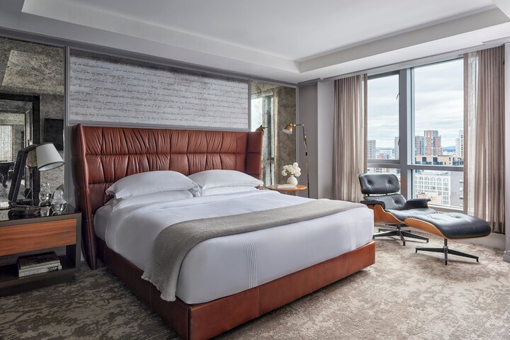 Room 30 of 61