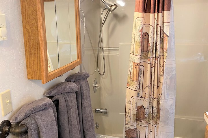 Rye Creek Lodge