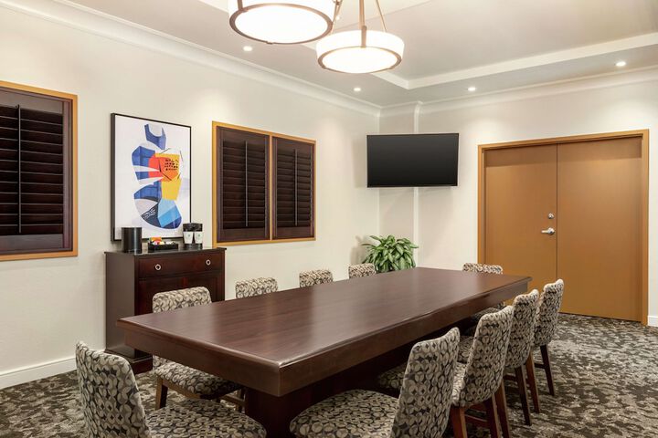 Room 26 of 101
