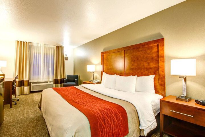 Comfort Inn Fontana