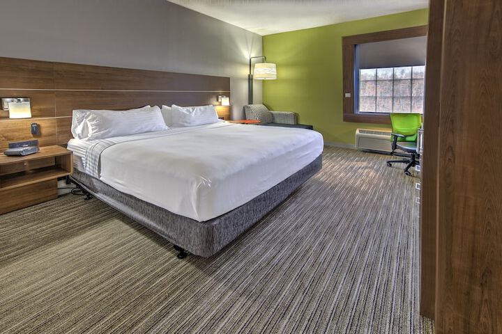 Room 22 of 30