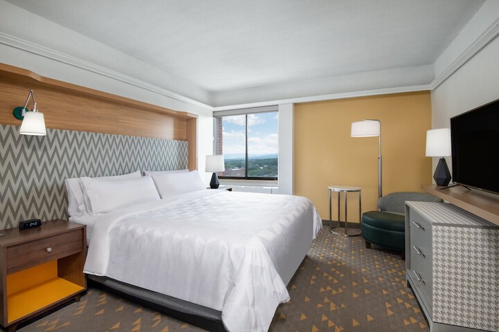 Room 18 of 60
