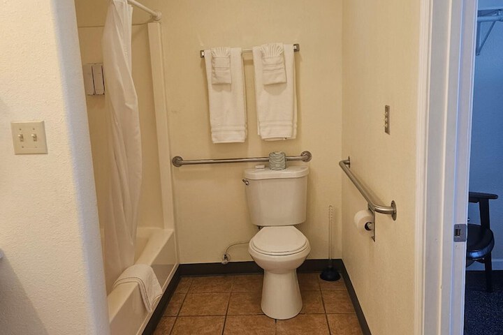 Camaray Motel