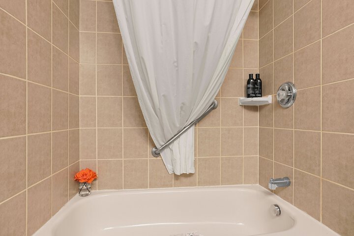 Room 14 of 22