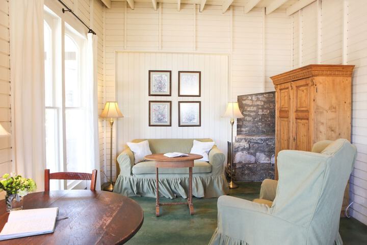 Room 21 of 105